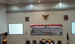Paripurna-DPRD-Batam_IN-1068x798