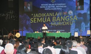 Wali Kota Batam saat Hadiri Sidang GBI