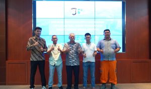 Foto bersama.